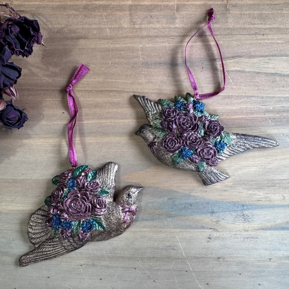 Vintage 90s Victorian style resin bird ornaments with dark red roses and ribbons